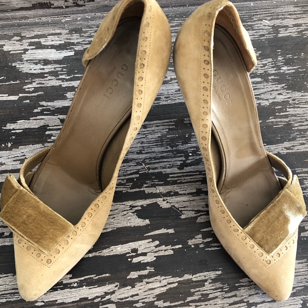 Gucci Tan Velvet High Heel Shoes
